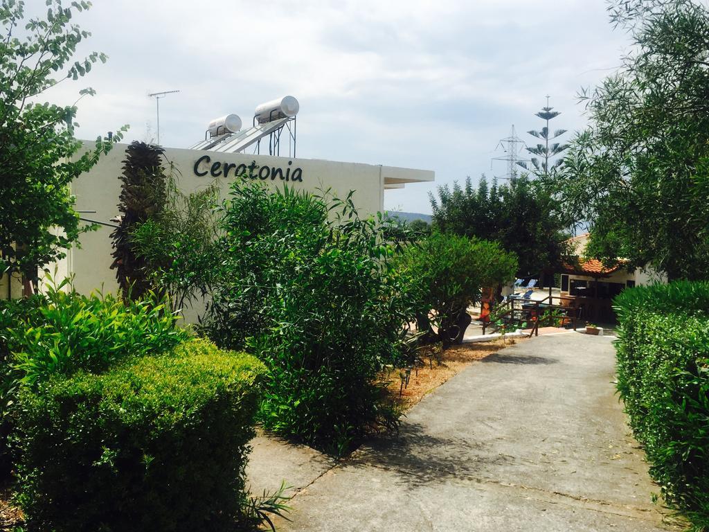 דירות מאליה Ceratonia מראה חיצוני תמונה